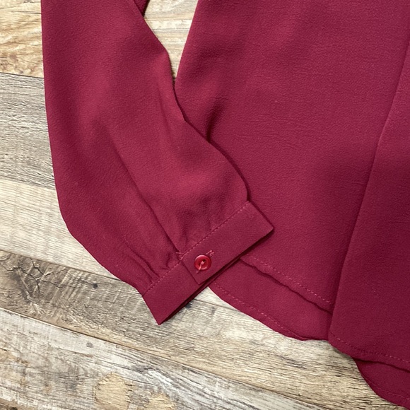 ASTR • Maroon + Lace Long Sleeve - Picture 3 of 7